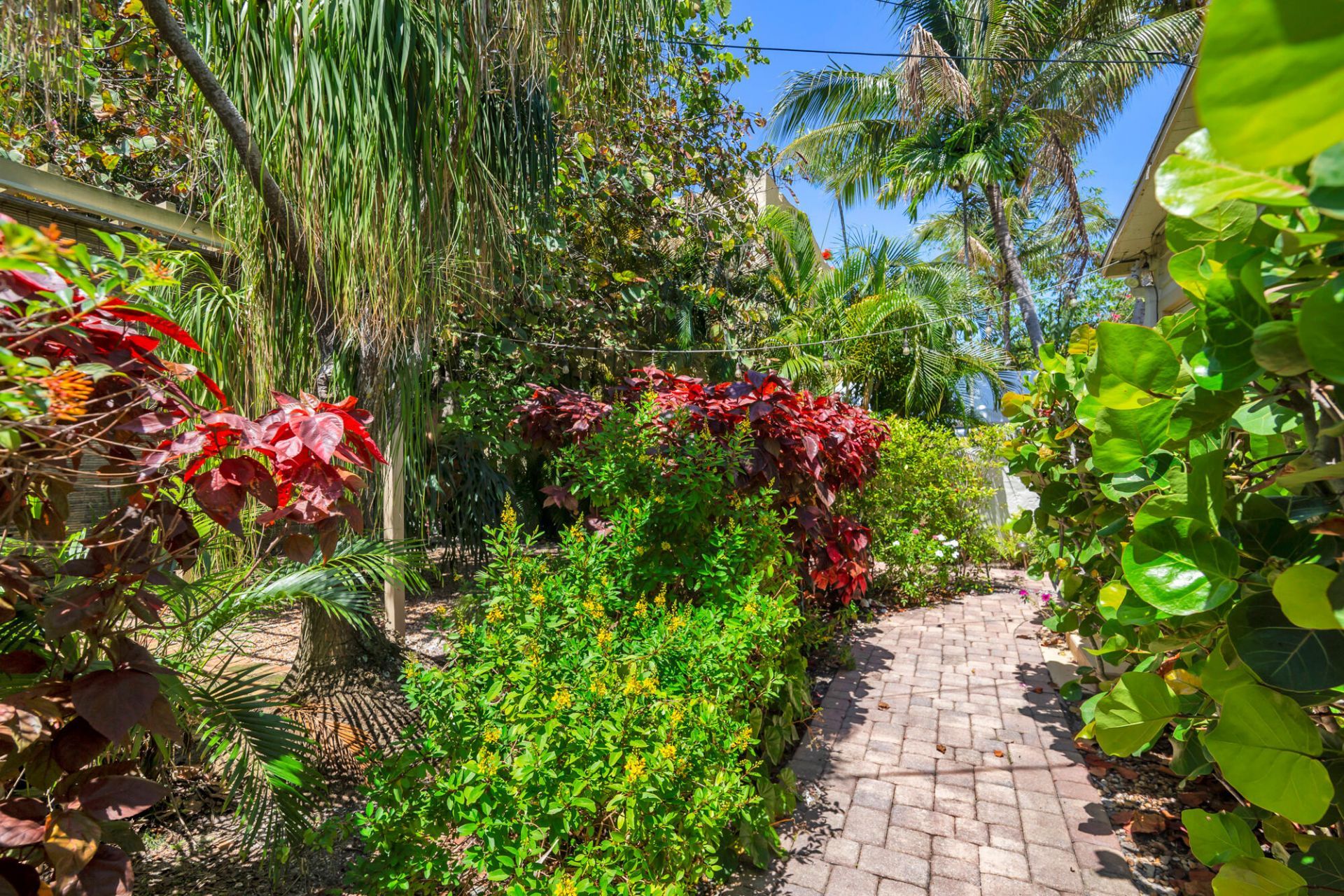 714 Sunset Road, West Palm Beach, FL 33401 Photo