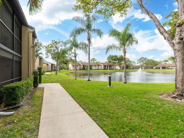 713 Sunny Pine Way, Unit G1, Greenacres, FL 33415