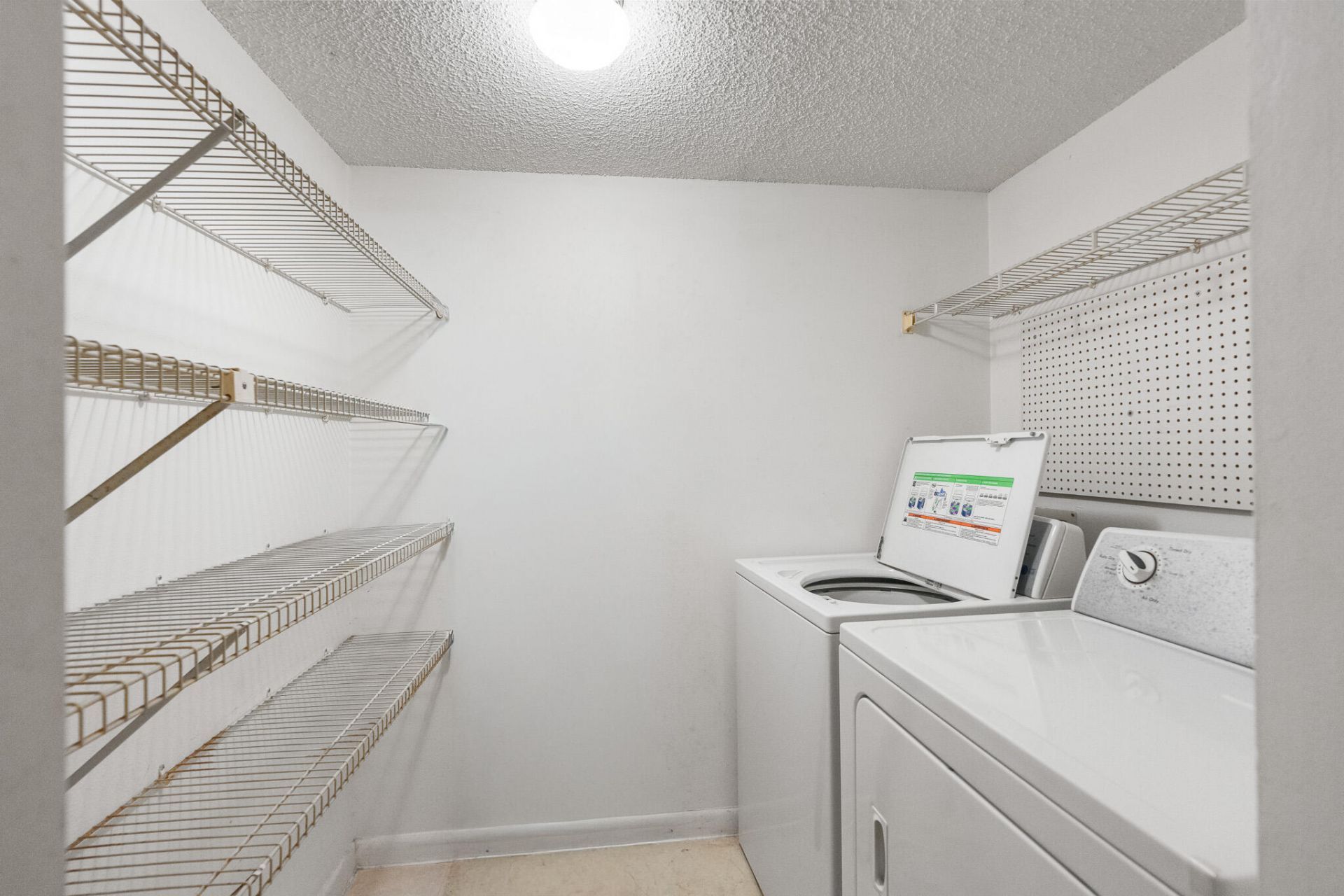 713 Sunny Pine Way, Unit G1, Greenacres, FL 33415 Photo