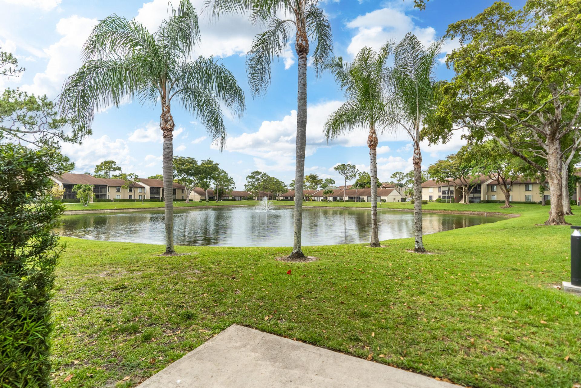 713 Sunny Pine Way, Unit G1, Greenacres, FL 33415 Photo