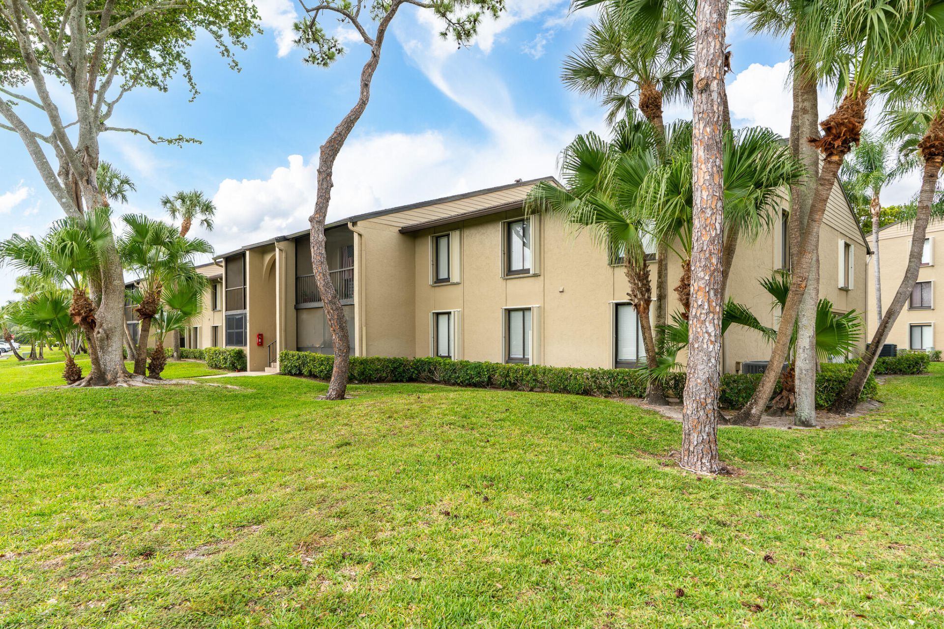 713 Sunny Pine Way, Unit G1, Greenacres, FL 33415 Photo