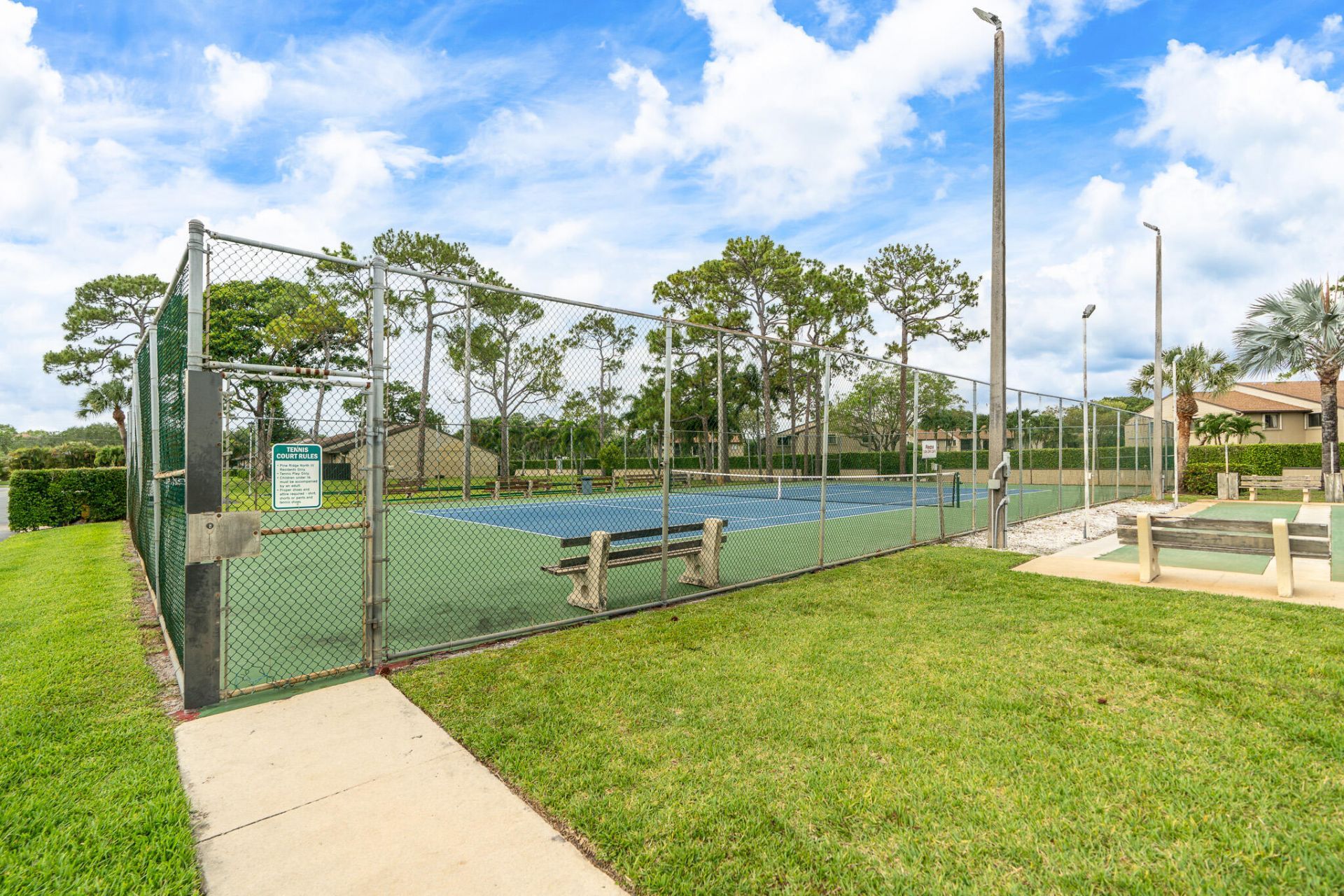 713 Sunny Pine Way, Unit G1, Greenacres, FL 33415 Photo
