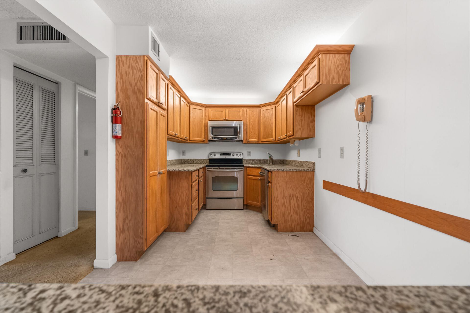 713 Sunny Pine Way, Unit G1, Greenacres, FL 33415 Photo