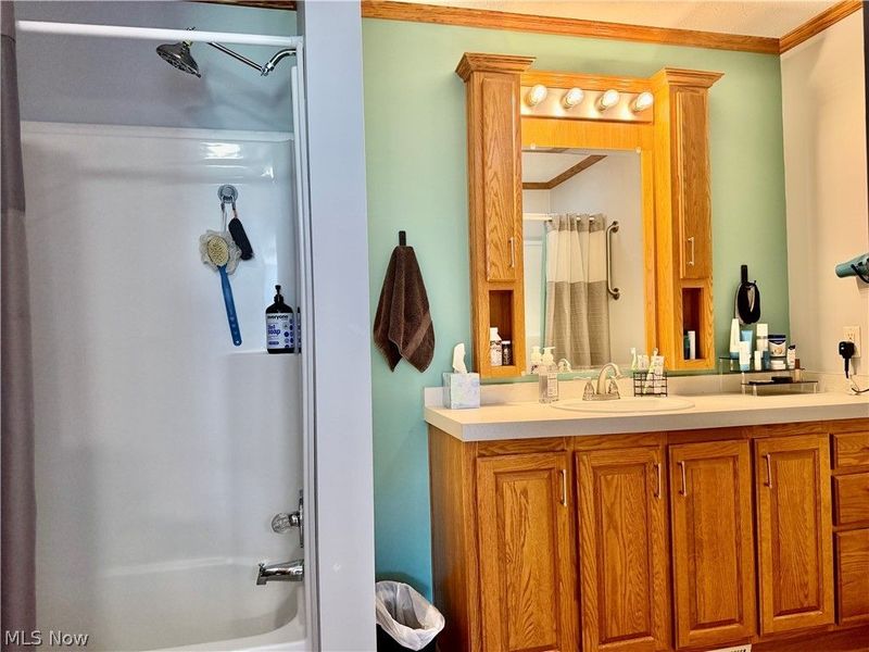 207 Polaris, Dover, OH 44622 Photo 17