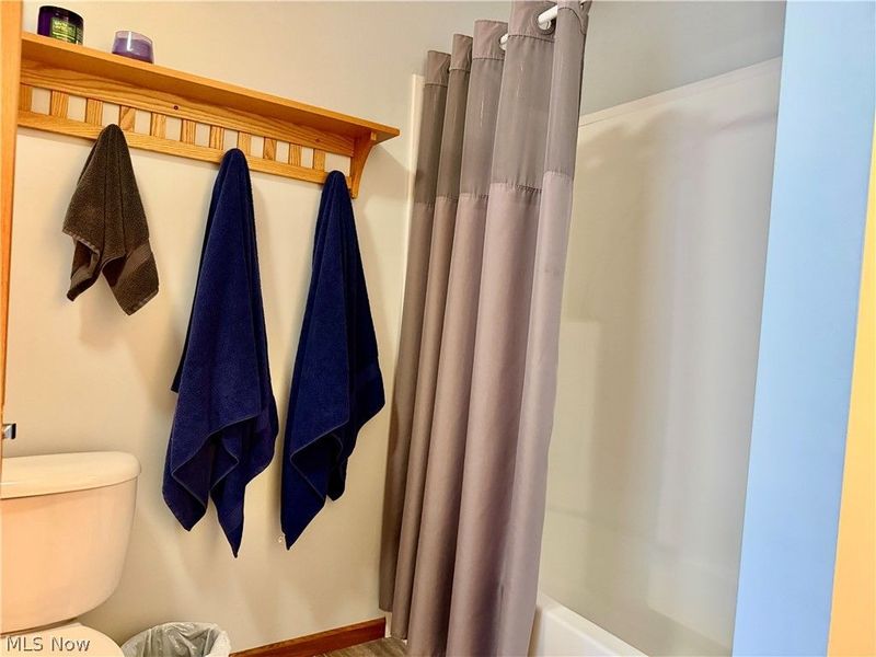207 Polaris, Dover, OH 44622 Photo 18