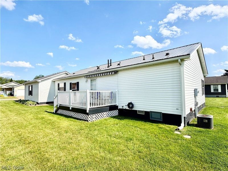 207 Polaris, Dover, OH 44622 Photo 3