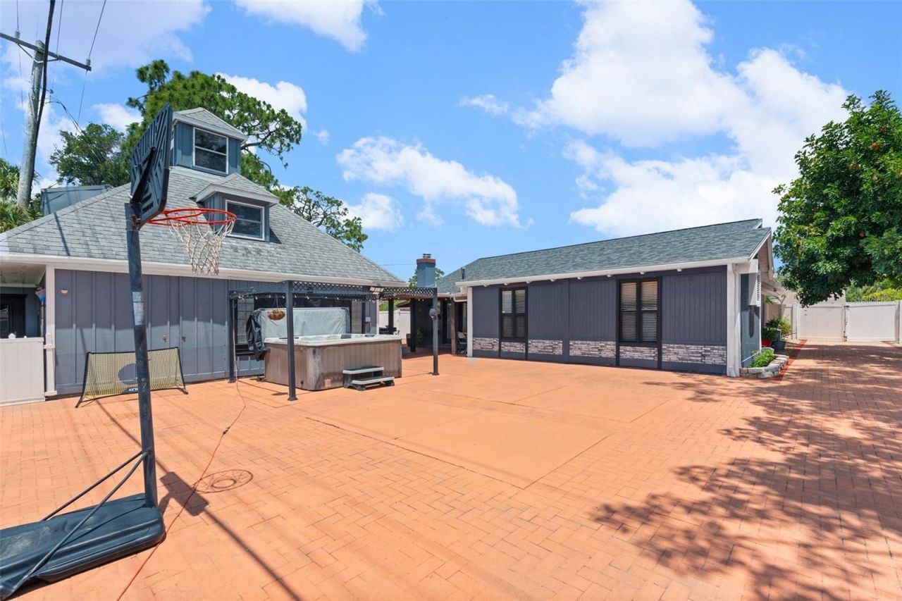 2712 Nancy Street , Sarasota, FL 34237 Photo