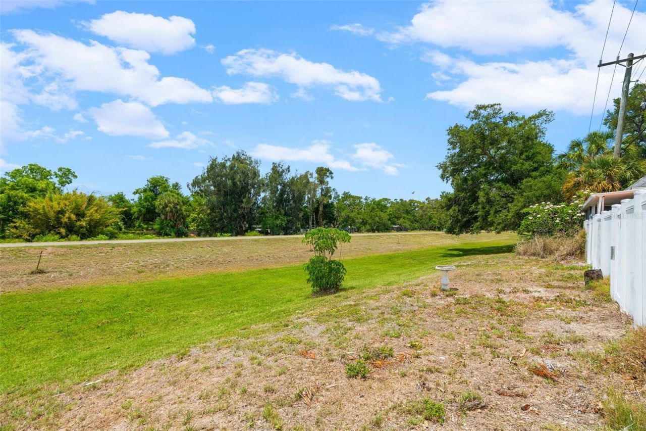 2712 Nancy Street , Sarasota, FL 34237 Photo