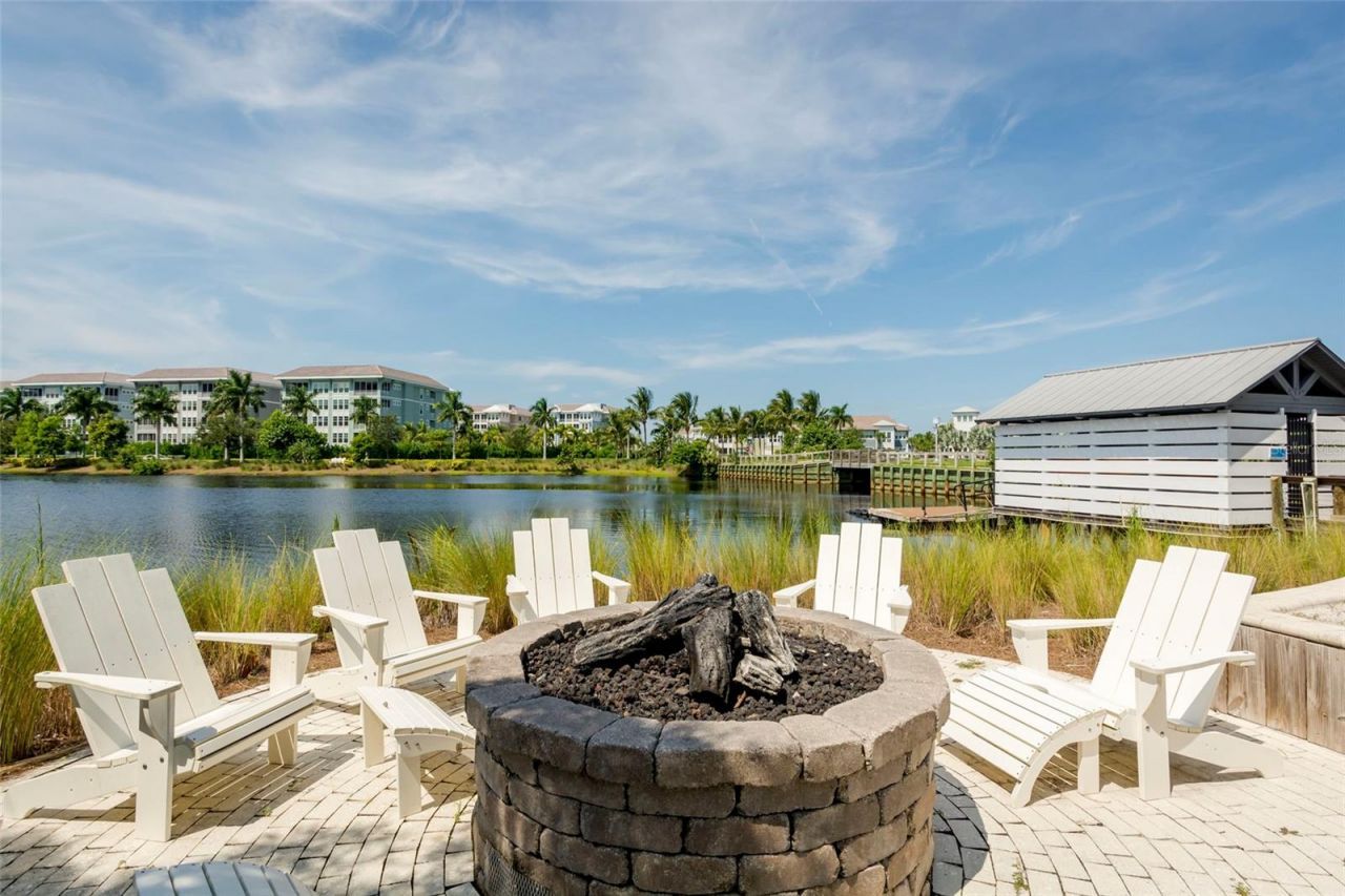 340 Sapphire Lake Drive , Unit 201, Bradenton, FL 34209 Photo
