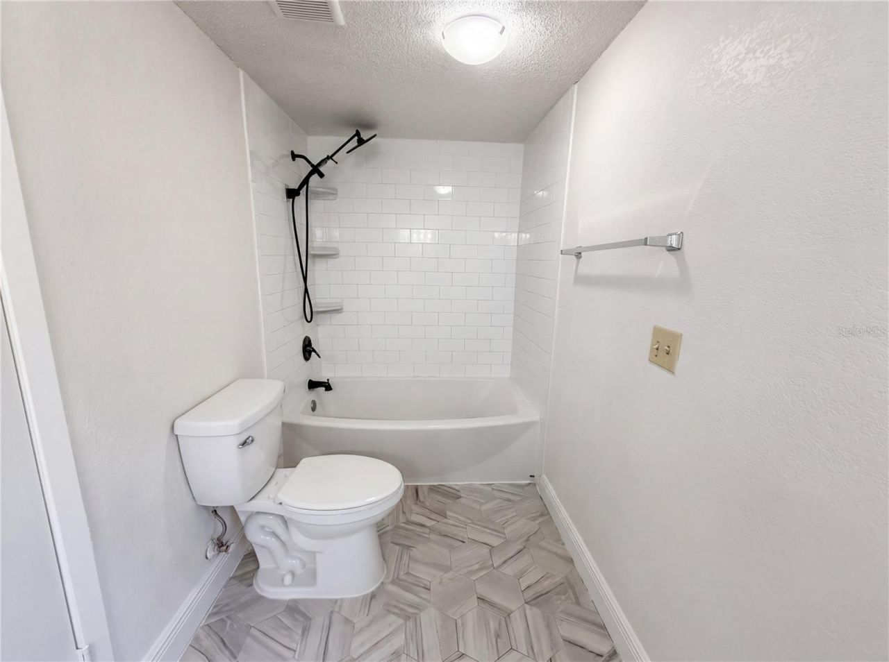 2534 Victarra Circle, Lutz, FL 33559 Photo
