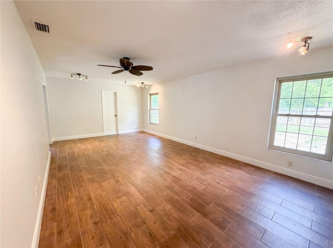 2534 Victarra Circle, Lutz, FL 33559 Photo