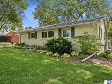 1920 E Bermuda Drive , Lincoln, NE 68506