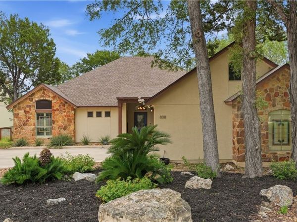 808 Elmwood Cove, New Braunfels, TX 78130