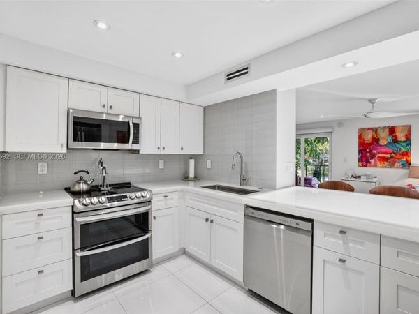 3909 N Ocean Blvd , Unit 107, Fort Lauderdale, FL 33308