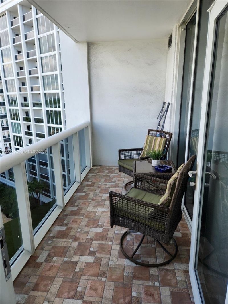10275 Collins Ave, Unit 824, Bal Harbour, FL 33154 Photo