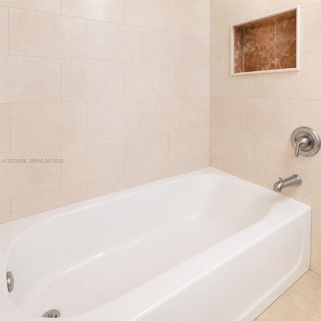 2225 Polk St, Unit 1B, Hollywood, FL 33020 Photo