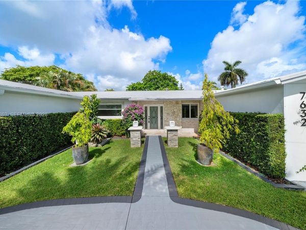 7632 SW 96th Ct, Miami, FL 33173