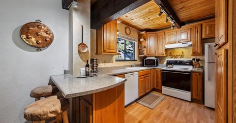 233 S Benjamin Drive, Unit A&B, Stateline, NV 89449 Photo