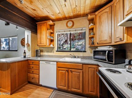 233 S Benjamin Drive, Unit A&B, Stateline, NV 89449 Photo