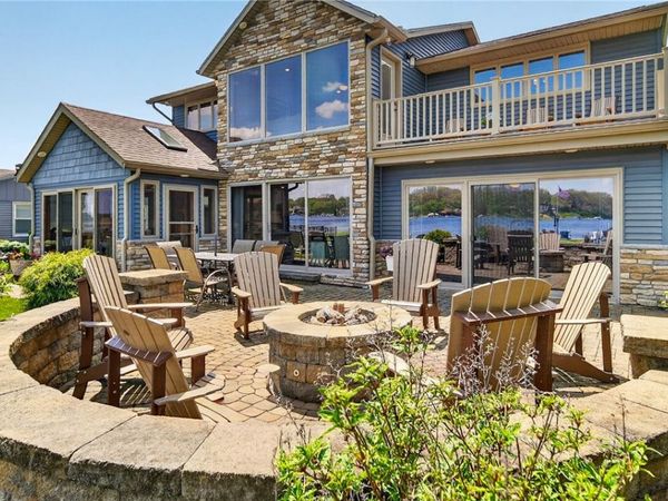 10698 Baneberry Ln, Conneaut Lake, PA 16316