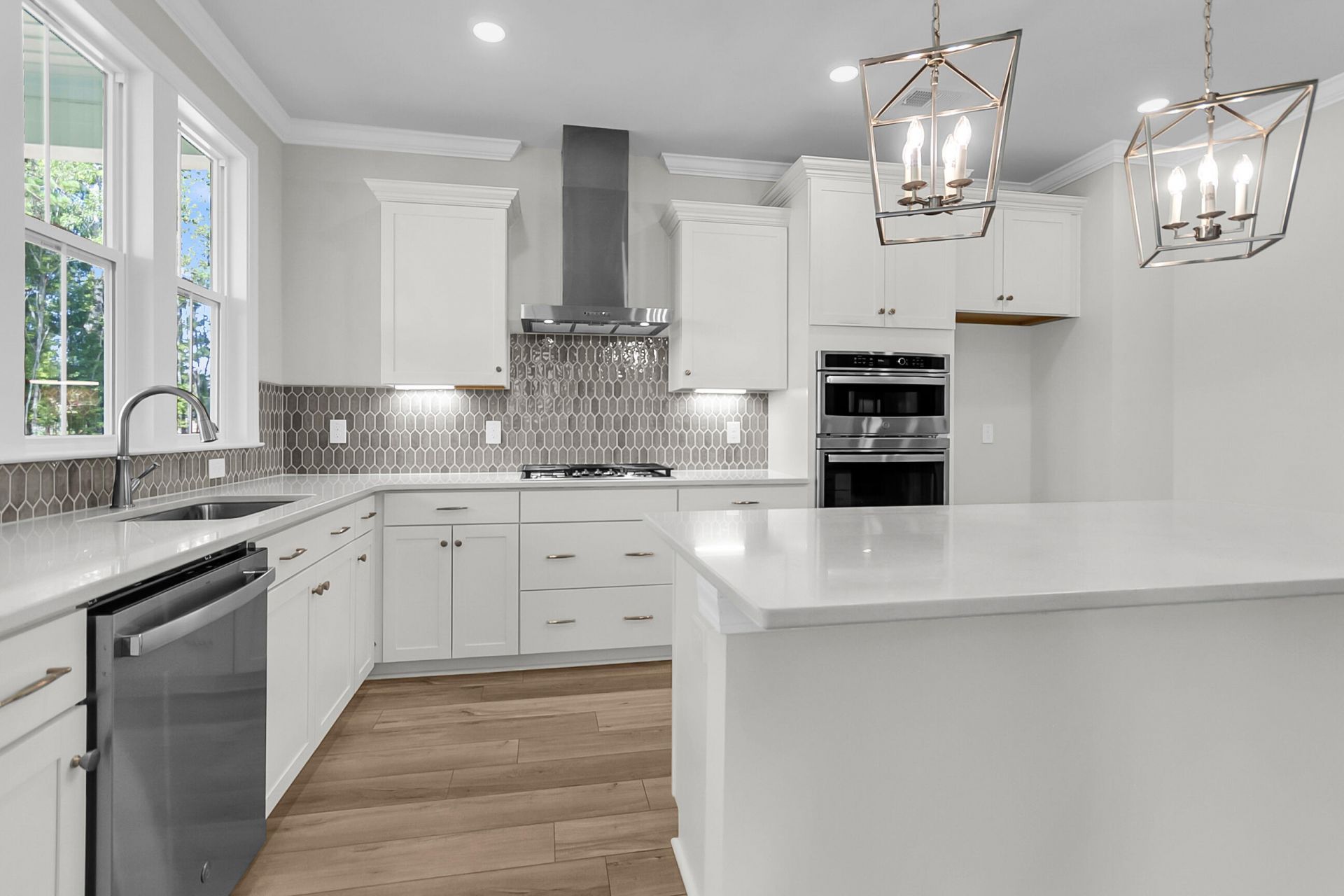 223 Crosswick Street Photo 11