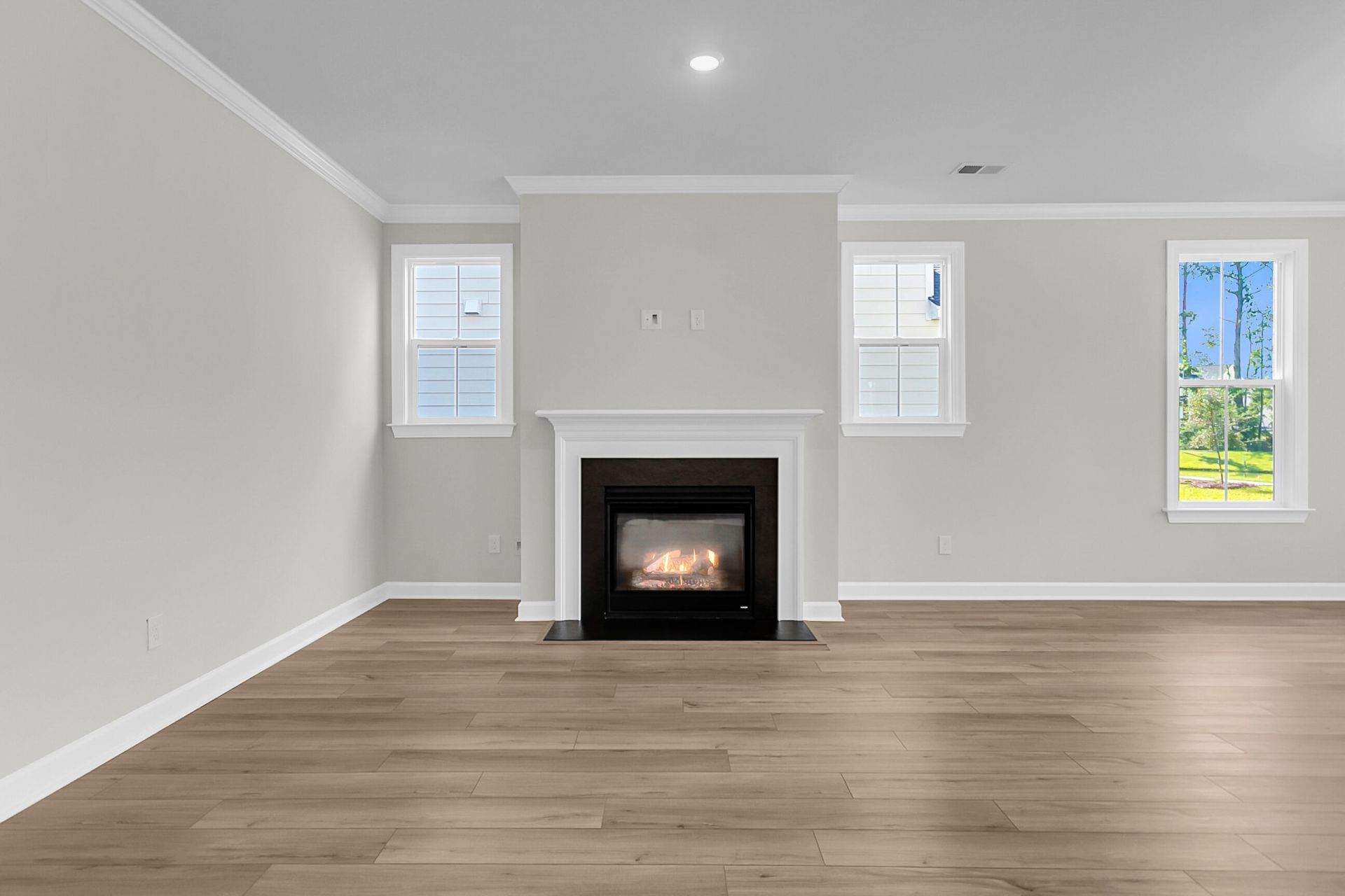 223 Crosswick Street Photo 13