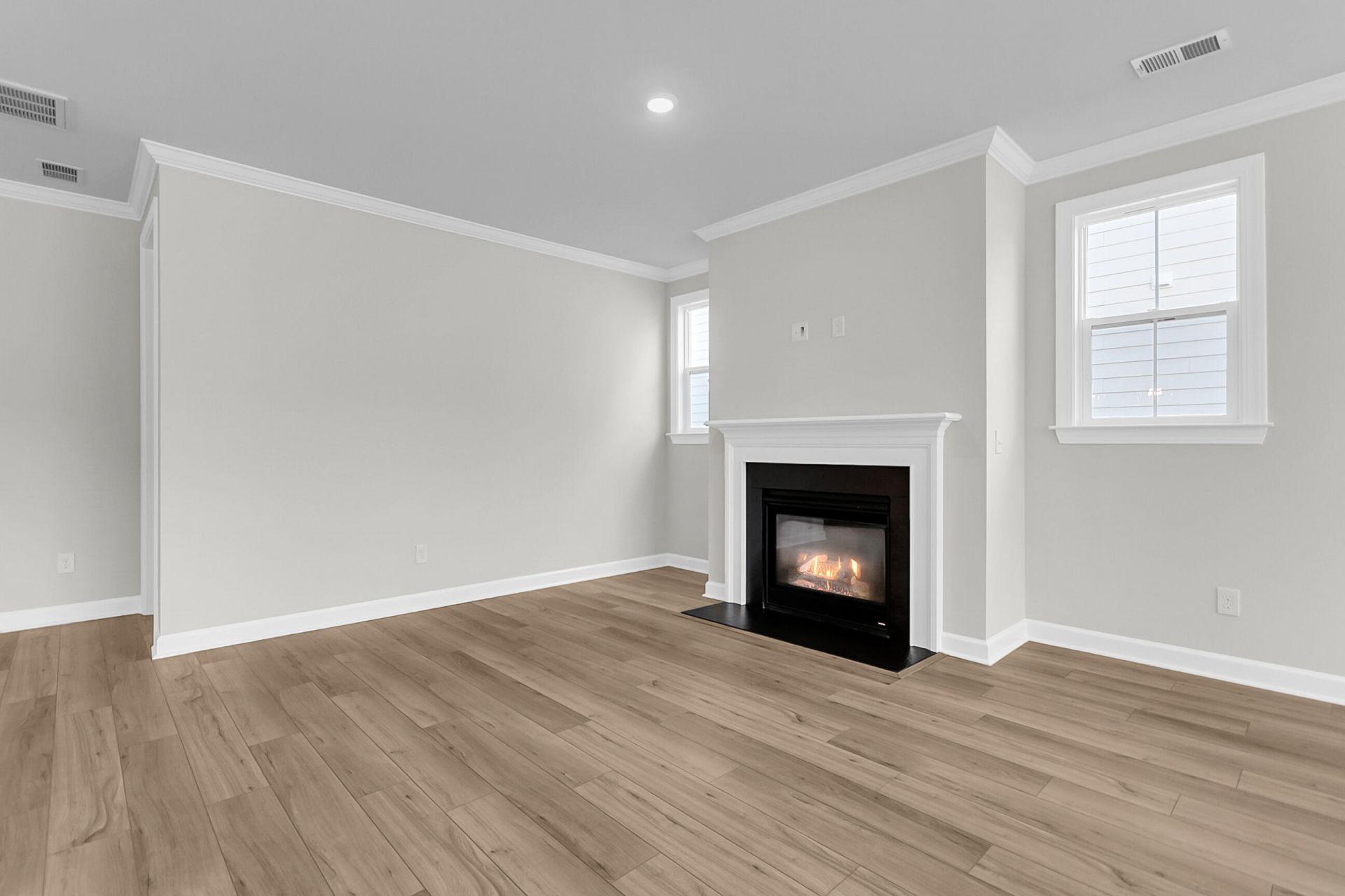 223 Crosswick Street Photo 14