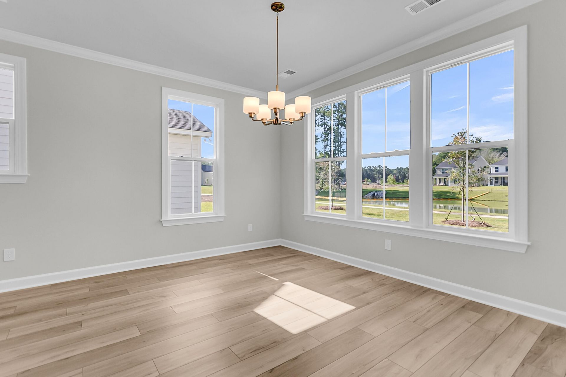 223 Crosswick Street Photo 19