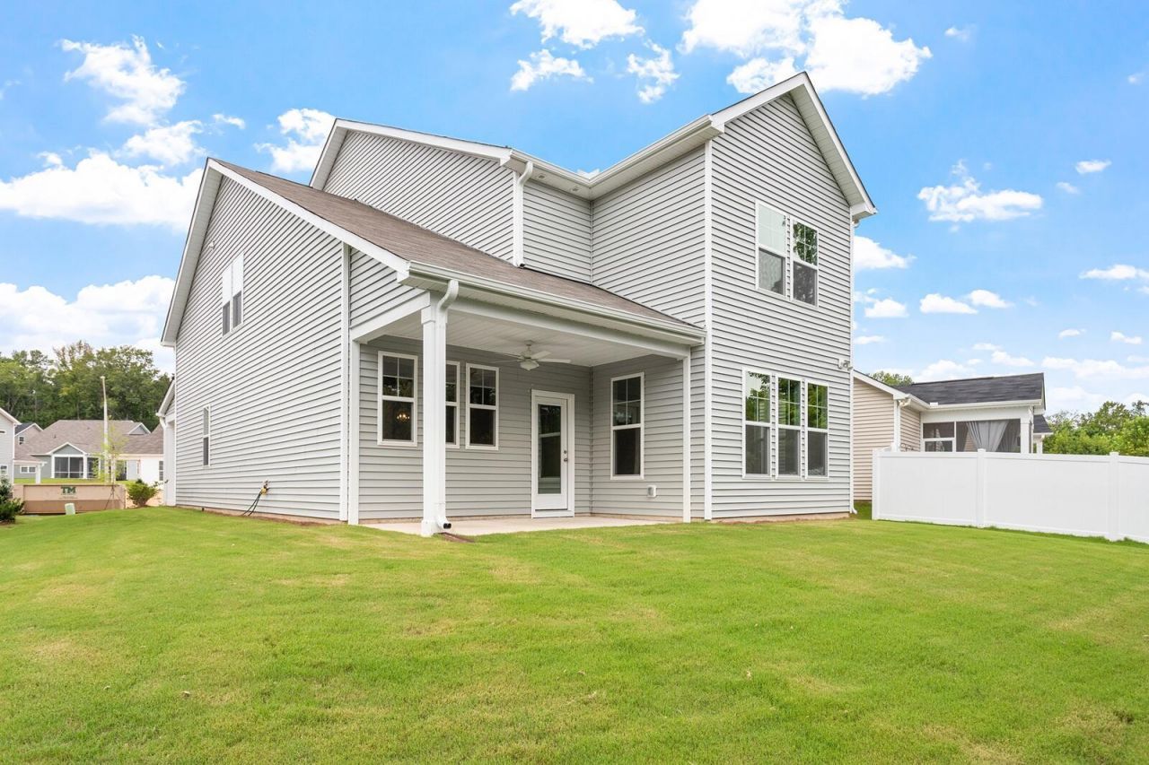223 Crosswick Street Photo 29