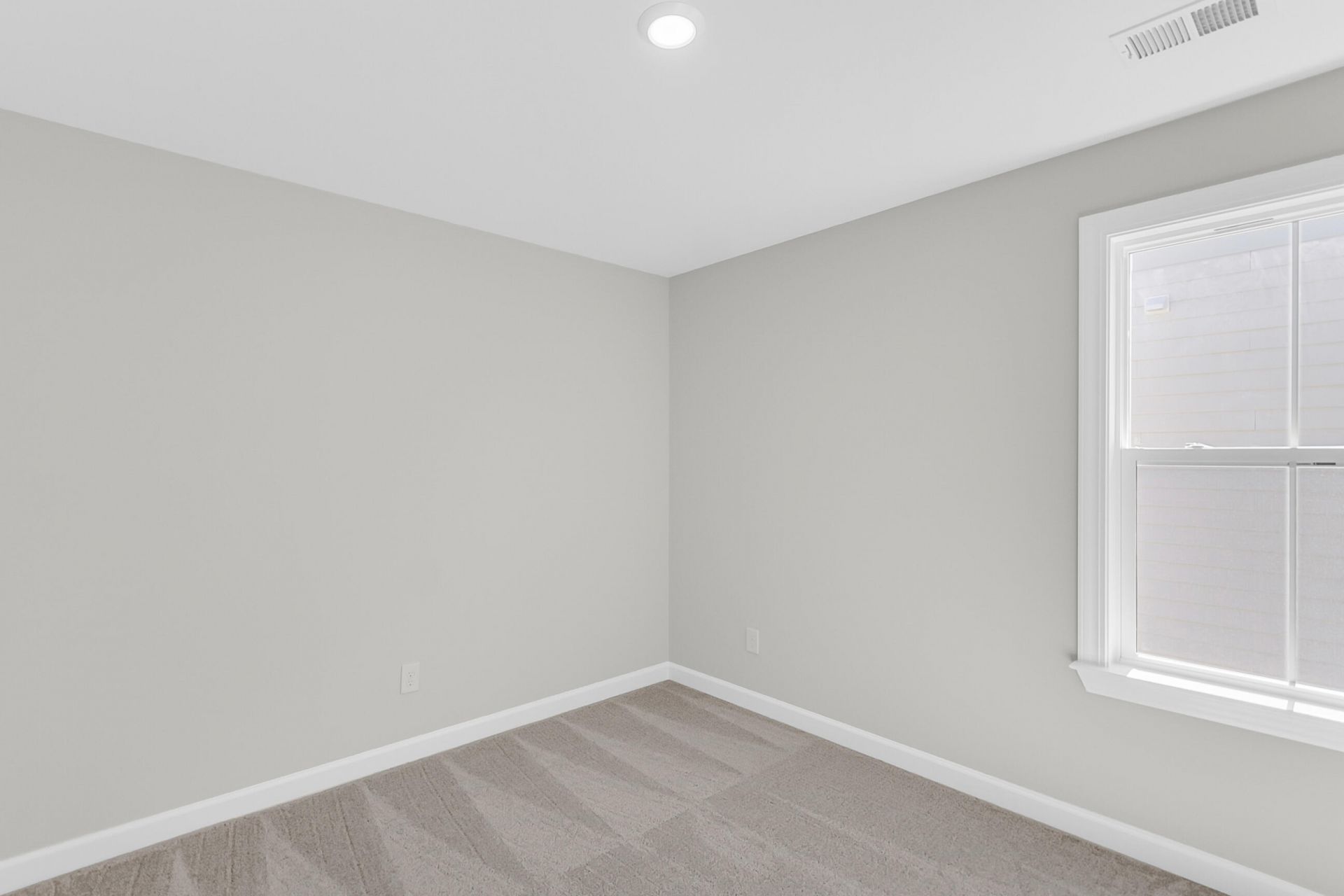 223 Crosswick Street Photo 31
