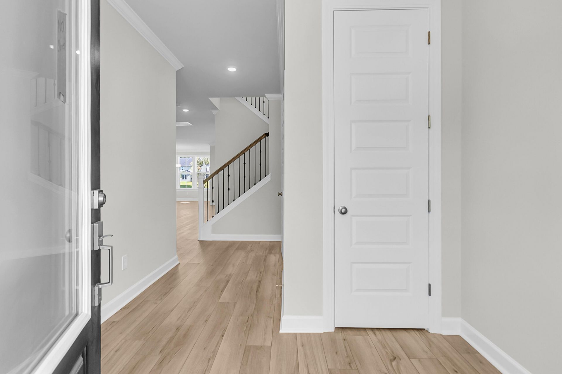 223 Crosswick Street Photo 4