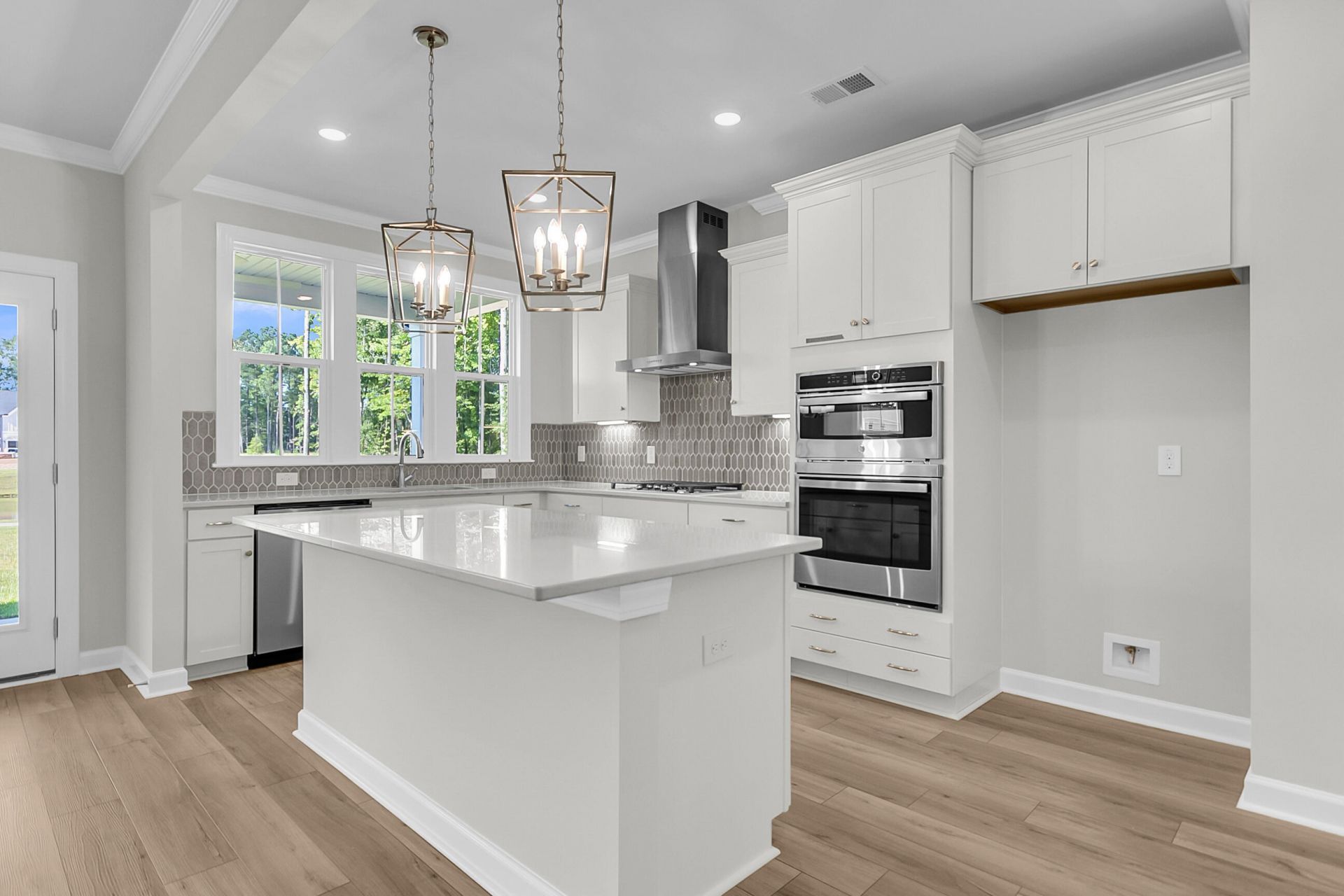 223 Crosswick Street Photo 9