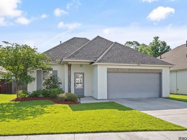 14518 Sterling Oaks Dr, Gonzales, LA 70737