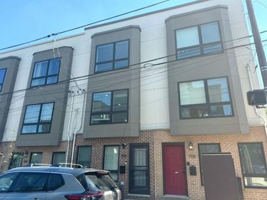 196 W OXFORD STREET, PHILADELPHIA, PA 19122