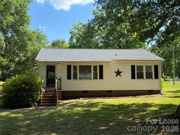 108 Morris Avenue , Mount Holly, NC 28120