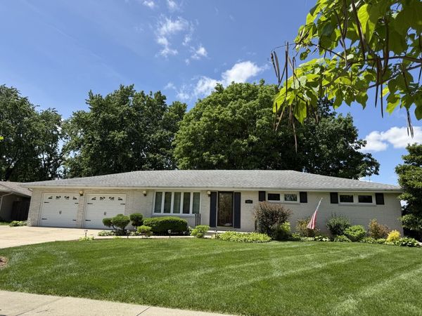 613 Fairlane Drive , Joliet, IL 60435