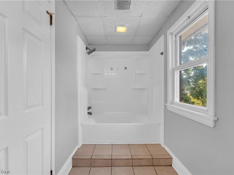 3219 W 112th Street, Cleveland, OH 44111 Photo 18