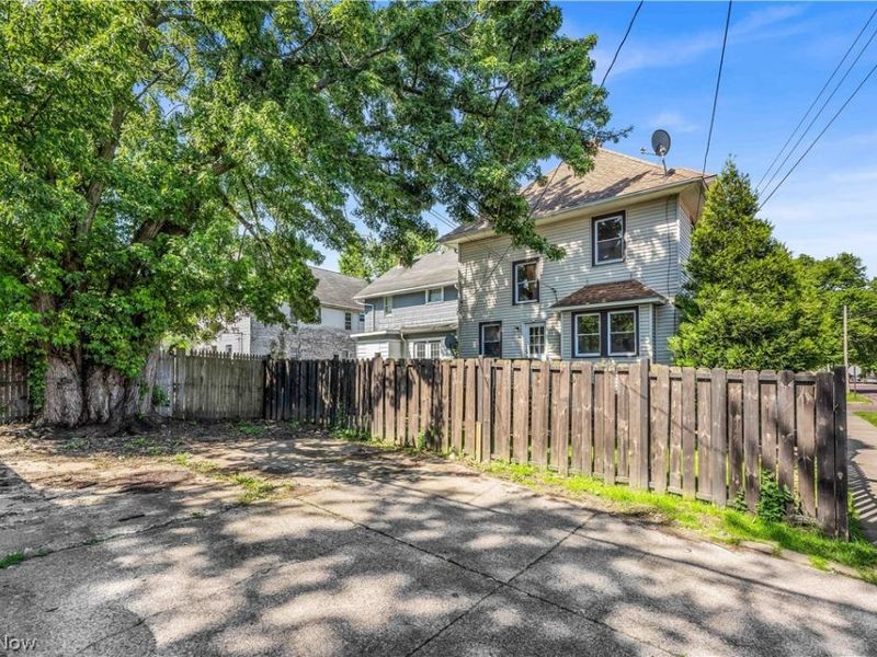 3219 W 112th Street, Cleveland, OH 44111 Photo 4