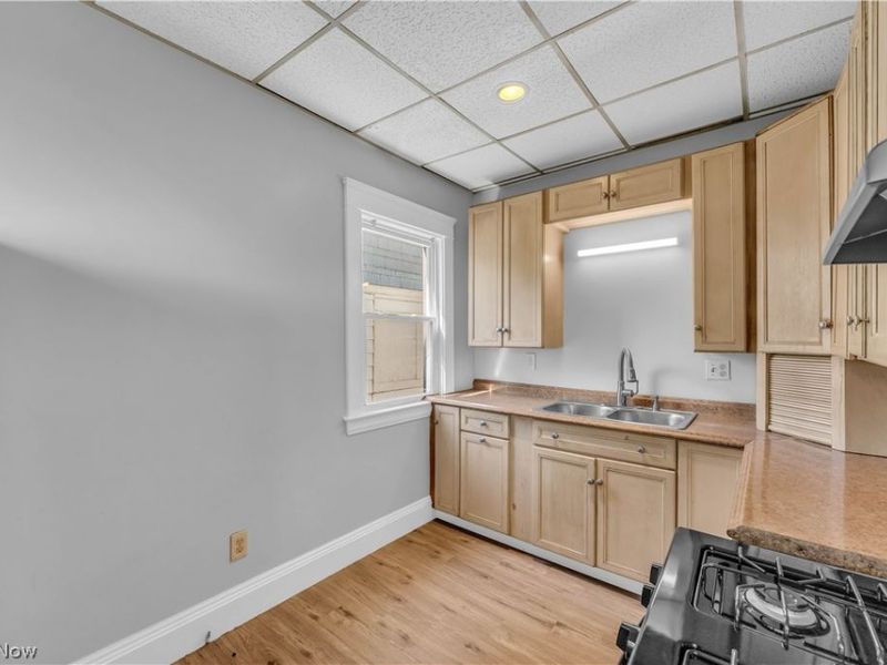 3219 W 112th Street, Cleveland, OH 44111 Photo 8