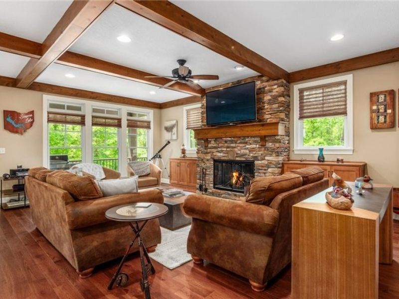 370 Bass Lane, Senecaville, OH 43780 Photo 3