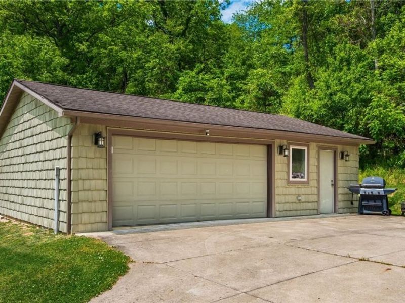 370 Bass Lane, Senecaville, OH 43780 Photo 32