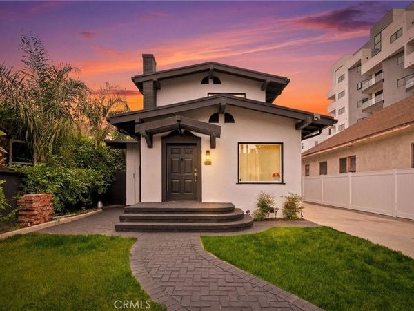 1148 Locust Avenue, Long Beach, CA 90813