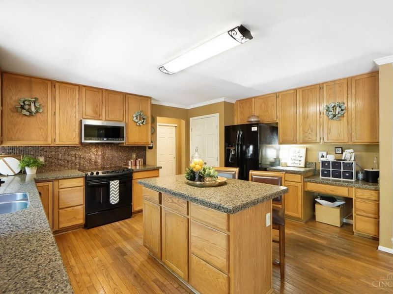 225 W Stoneridge Drive, Milford, OH 45150 Photo 19