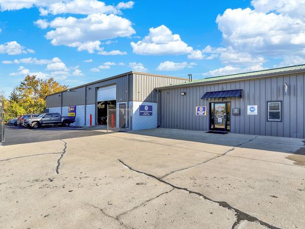5210 Commerce Circle , Indianapolis, IN 46237