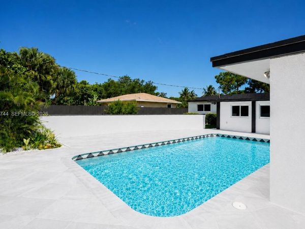 2573 Conroy Dr , North Palm Beach, FL 33403