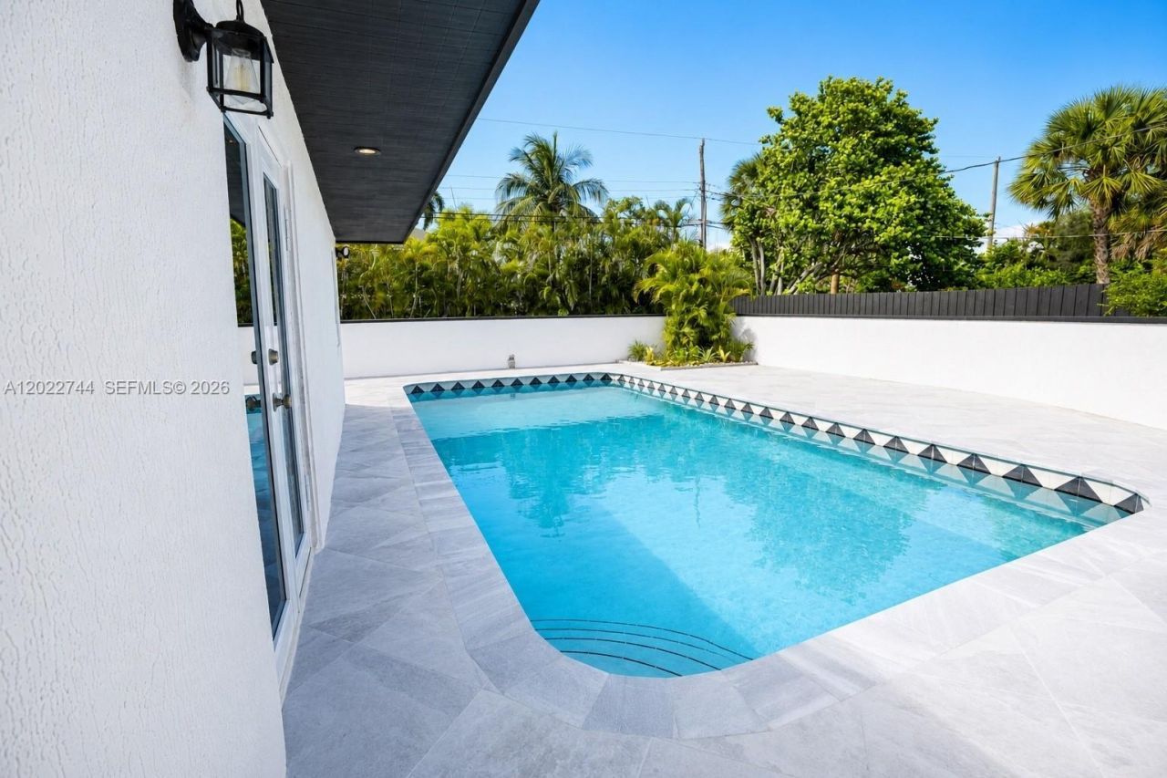 2573 Conroy Dr , North Palm Beach, FL 33403 Photo