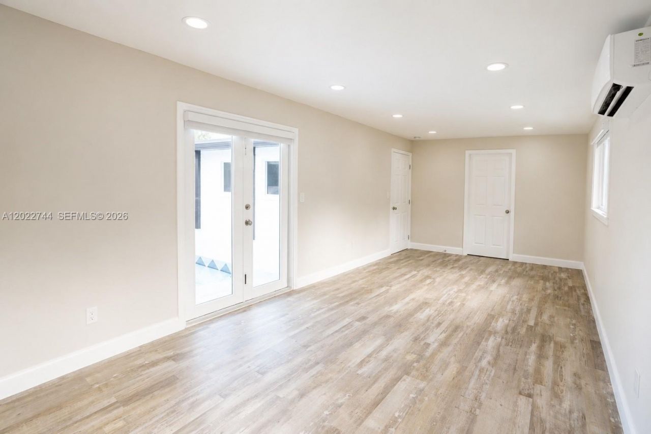 2573 Conroy Dr , North Palm Beach, FL 33403 Photo