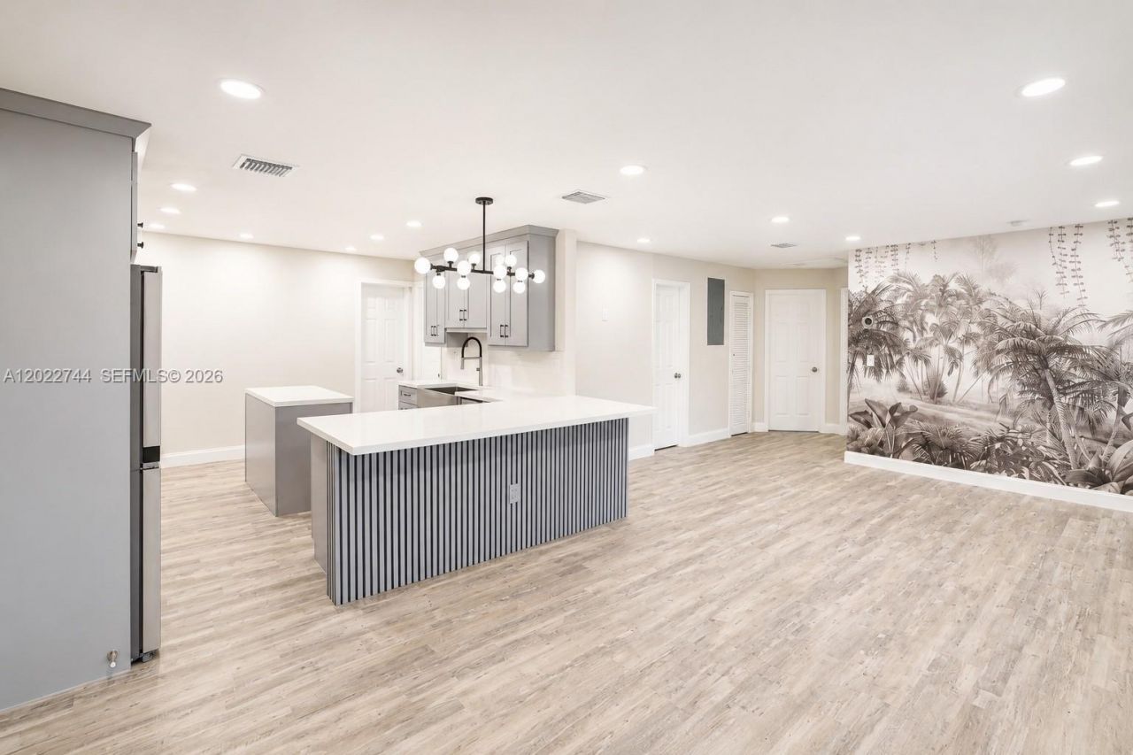 2573 Conroy Dr , North Palm Beach, FL 33403 Photo