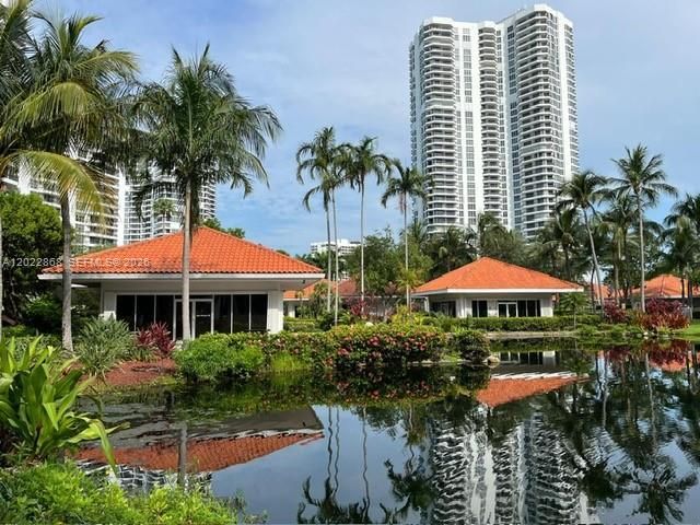 3530 Mystic Pointe Dr , Unit 1412, Aventura, FL 33180 Photo