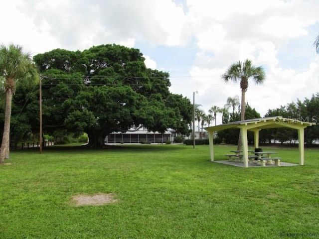 1000 Dartmouth Drive , Bradenton, FL 34207 Photo